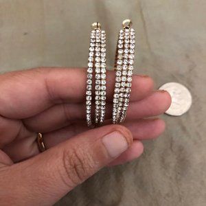 Free earrings with any bundle NWOT